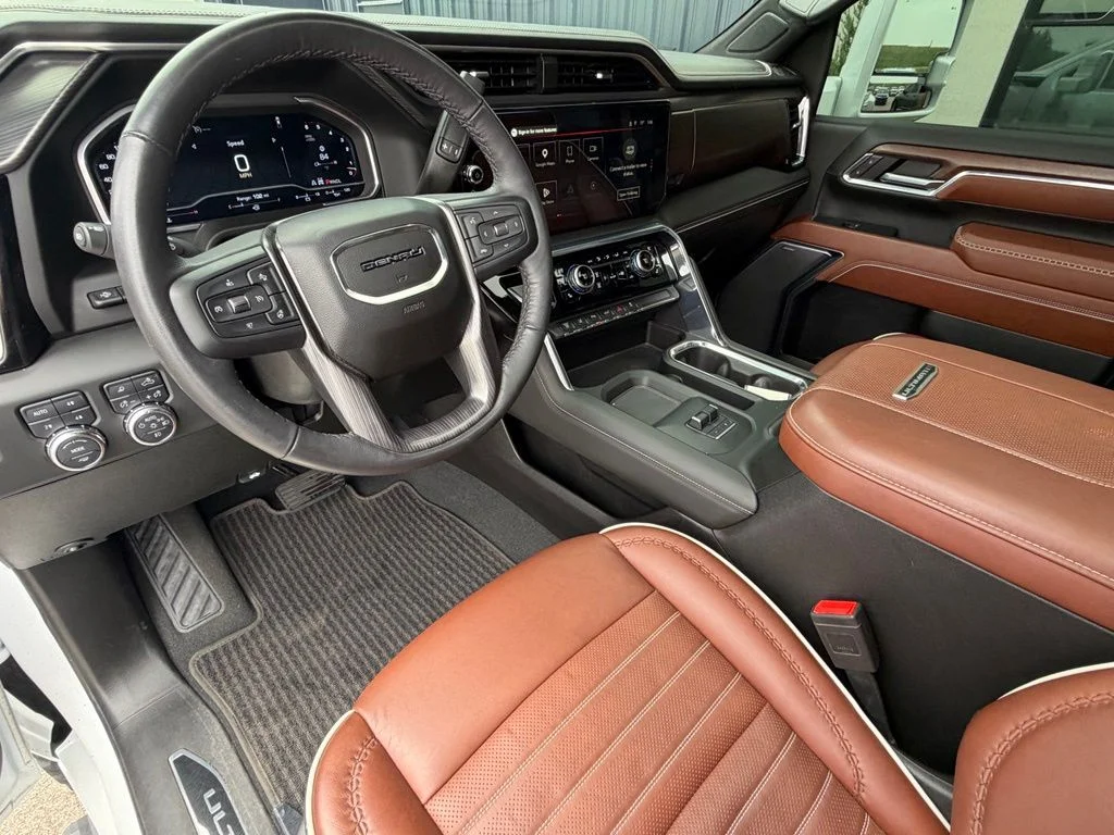 Used 2024 White GMC Denali Ultimate image 10
