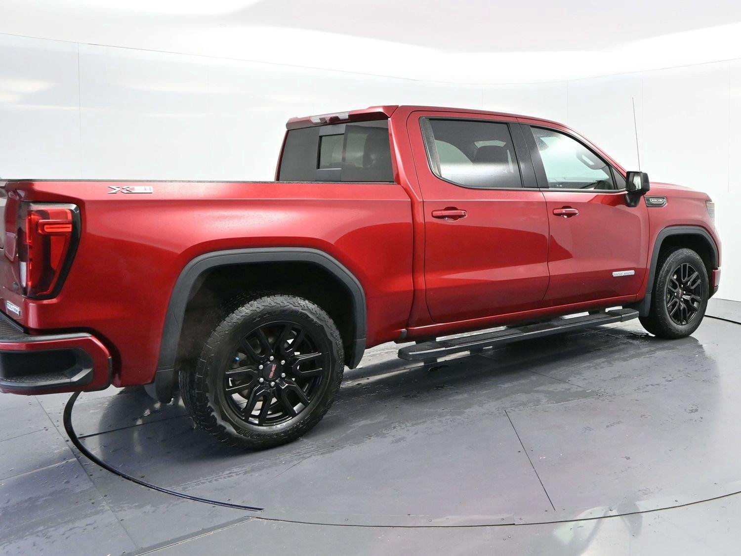 Used 2023 Volcanic Red Tintcoat GMC Elevation image 7