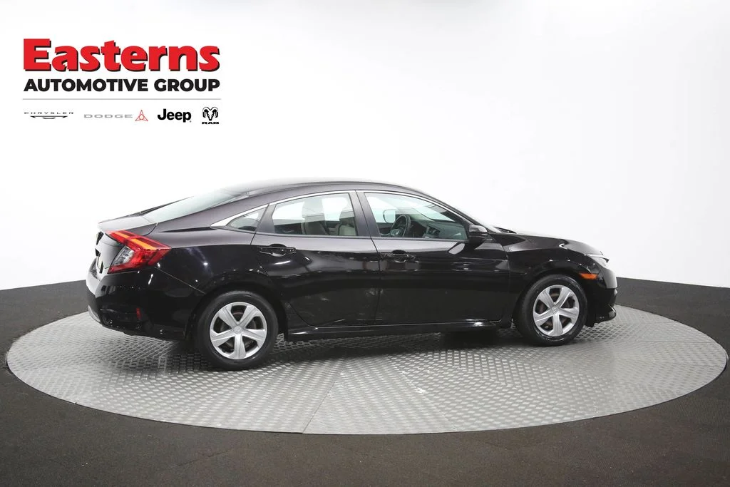 Used 2018 Black Honda LX image 41