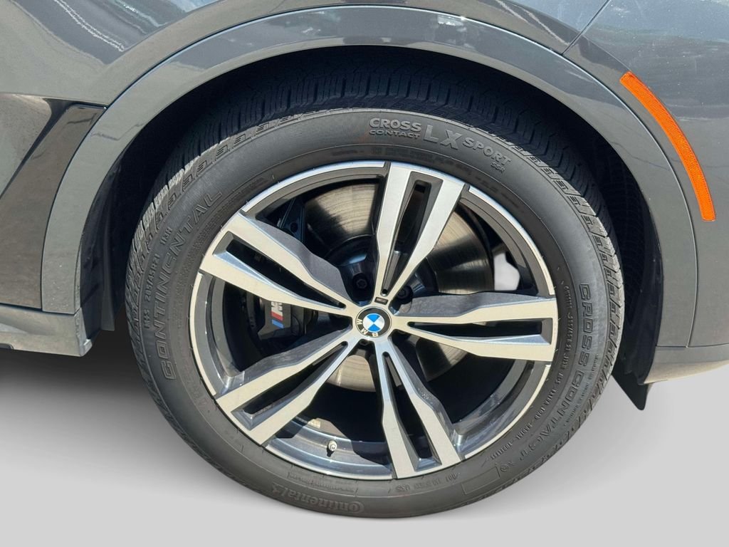 Certified Used 2026 Gray Metallic BMW M60i image 5