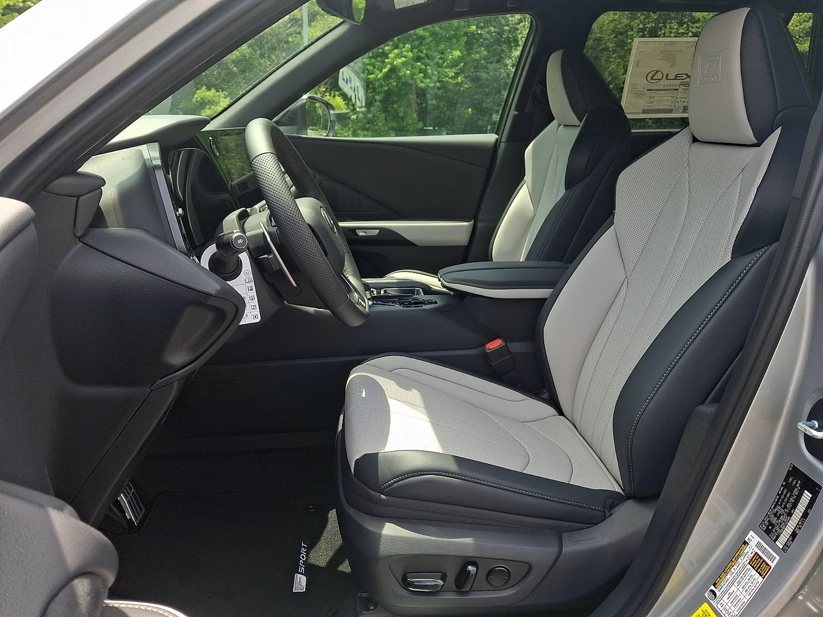 2026 Lexus TX 500h F-Sport Premium - Photo 9