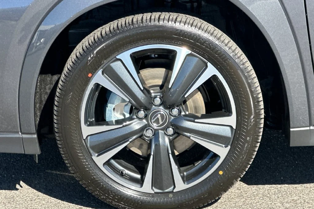 New 2026 Cloudburst Gray Lexus UX 300h PREMIUM image 25