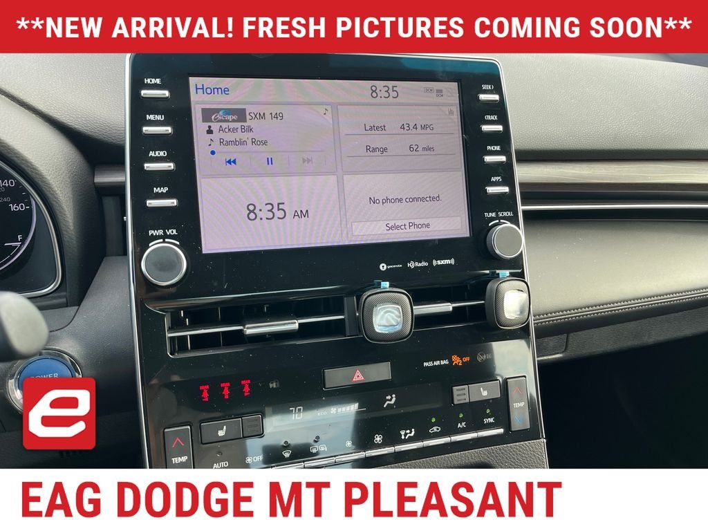 Used 2022 Red Toyota XLE Plus image 9