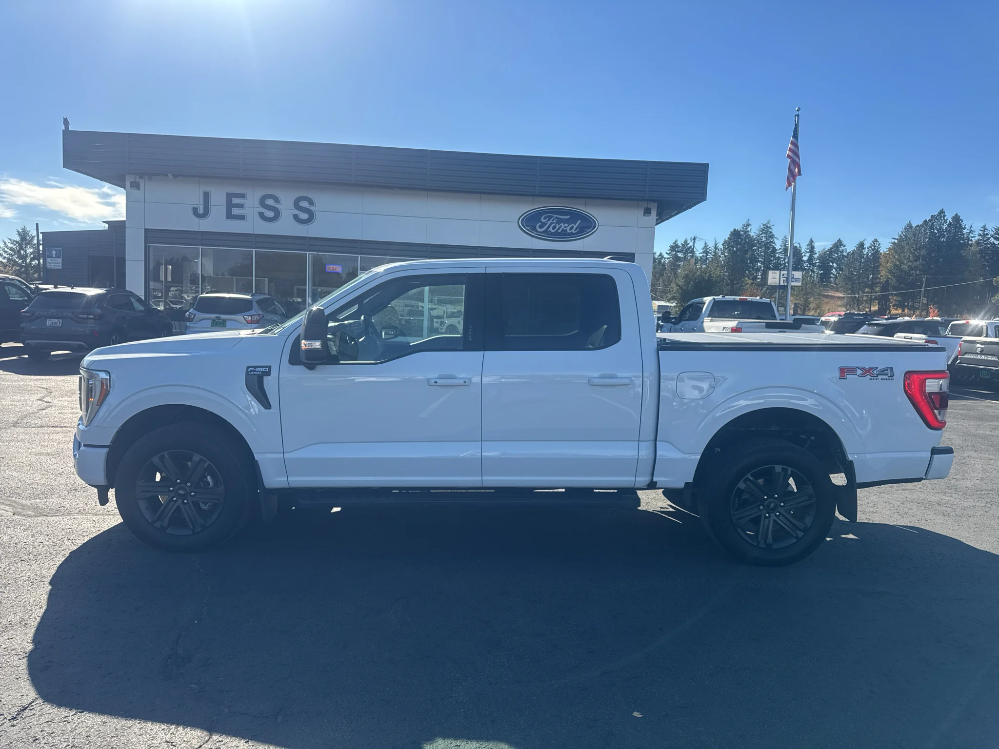 Certified Used 2023 Oxford White Ford LARIAT image 13