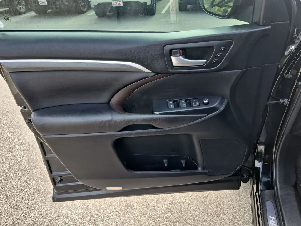 Used 2018 Black Toyota Limited image 16