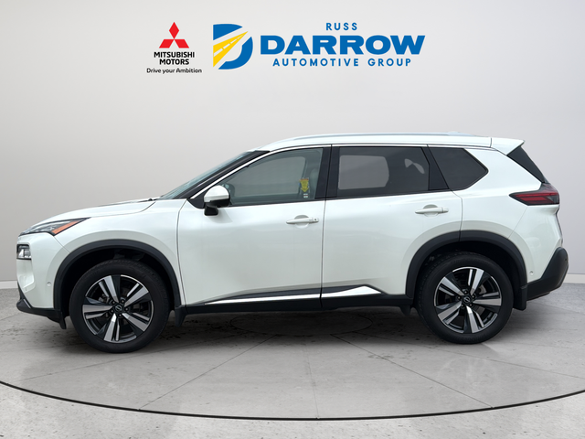 Used 2023 White Nissan SL image 2