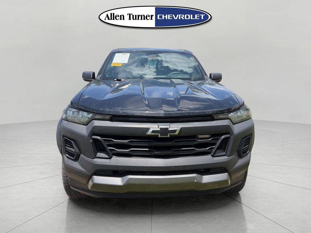 Used 2024 Black Chevrolet Trail Boss image 3