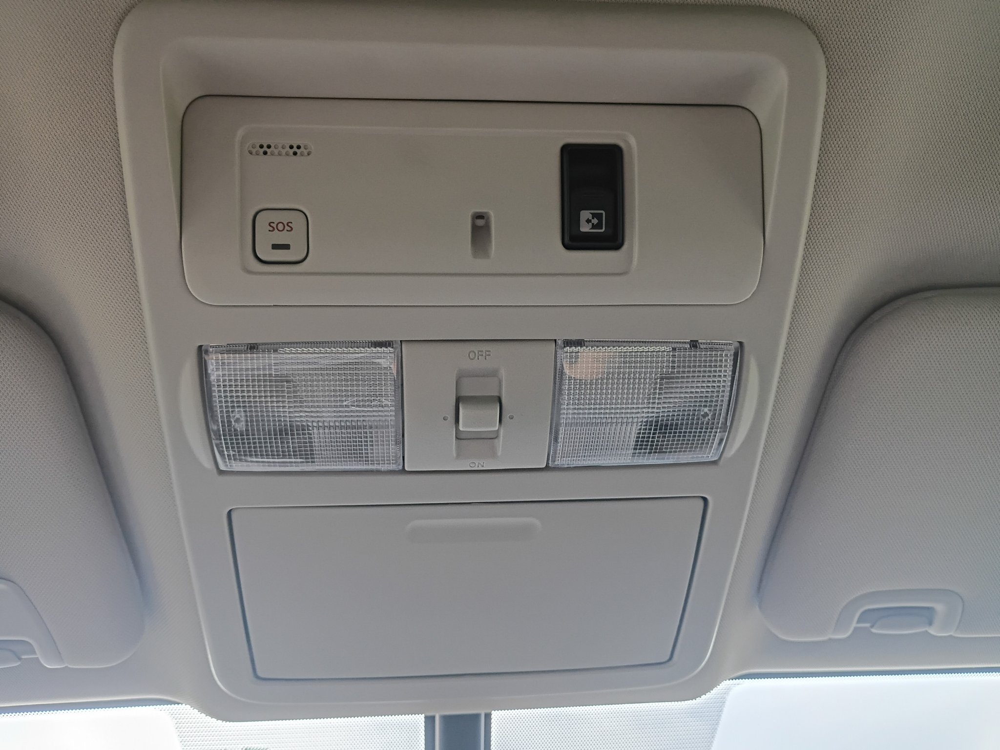 Used 2017 Pearl White Nissan Platinum Reserve image 34