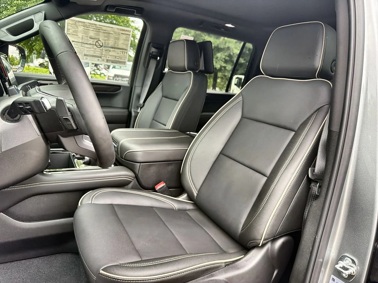 New 2026 Sterling Metallic GMC Elevation image 16