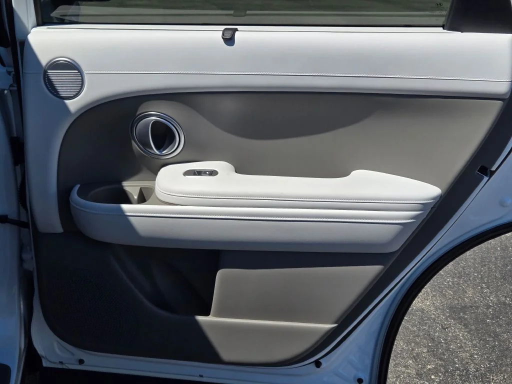 New 2026 White Pearl Hyundai SEL image 8