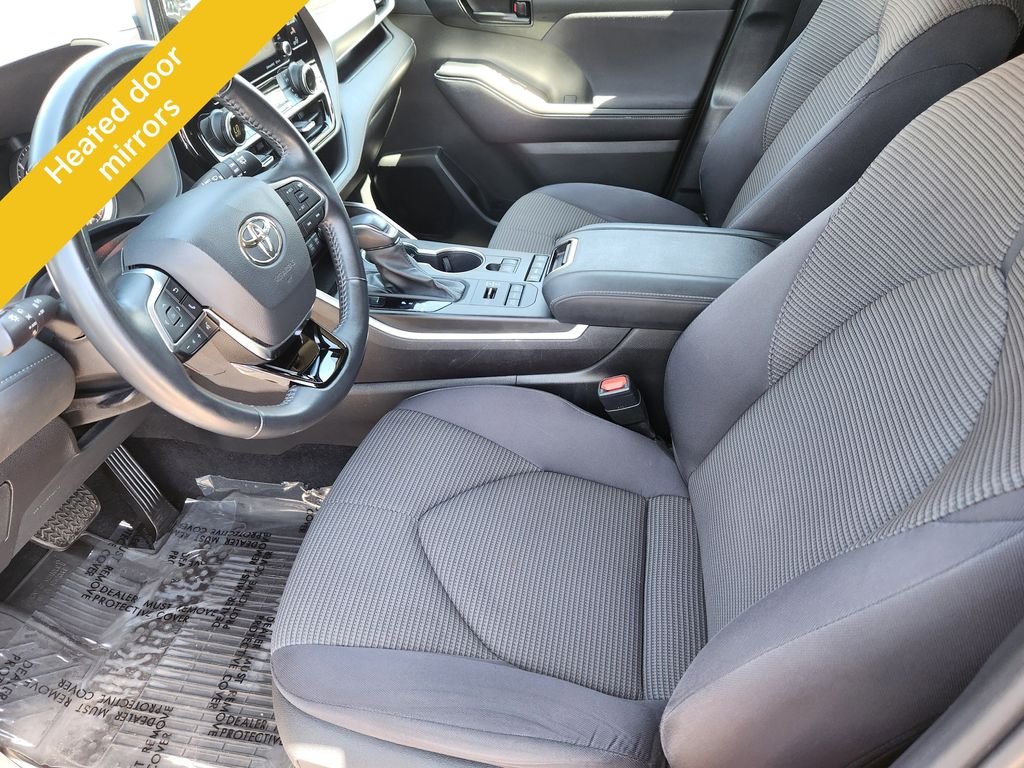 Used 2021 Gray Toyota LE image 10