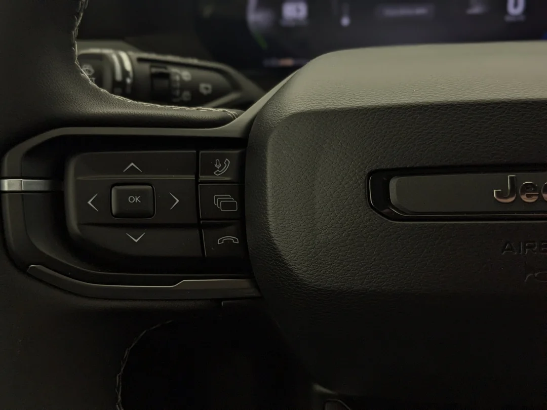 New 2026 Black Jeep Laredo - - 4x4 - 1.6L Turbo Hybrid - Adaptive Cruise - Blind Spot Detection & More! image 17