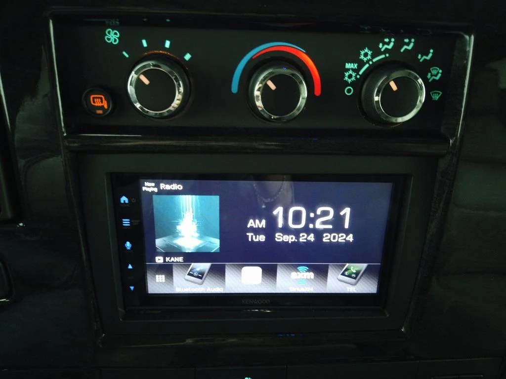 Used 2020 Summit White GMC Explorer Limited SE image 35