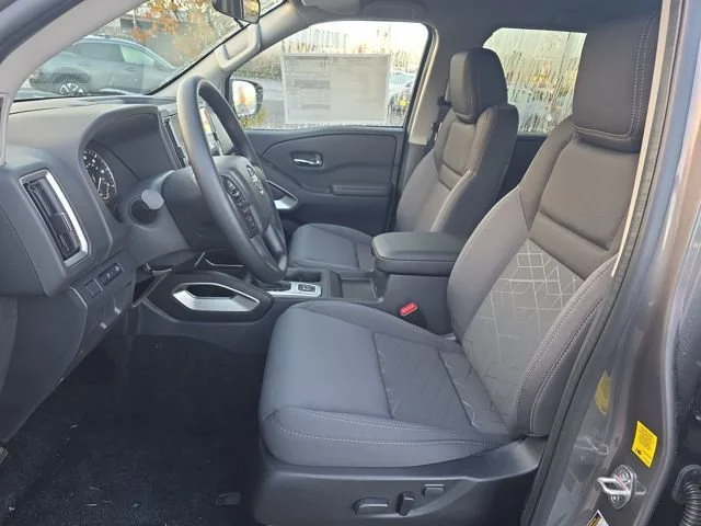 2026 Nissan Frontier SV - Photo 14