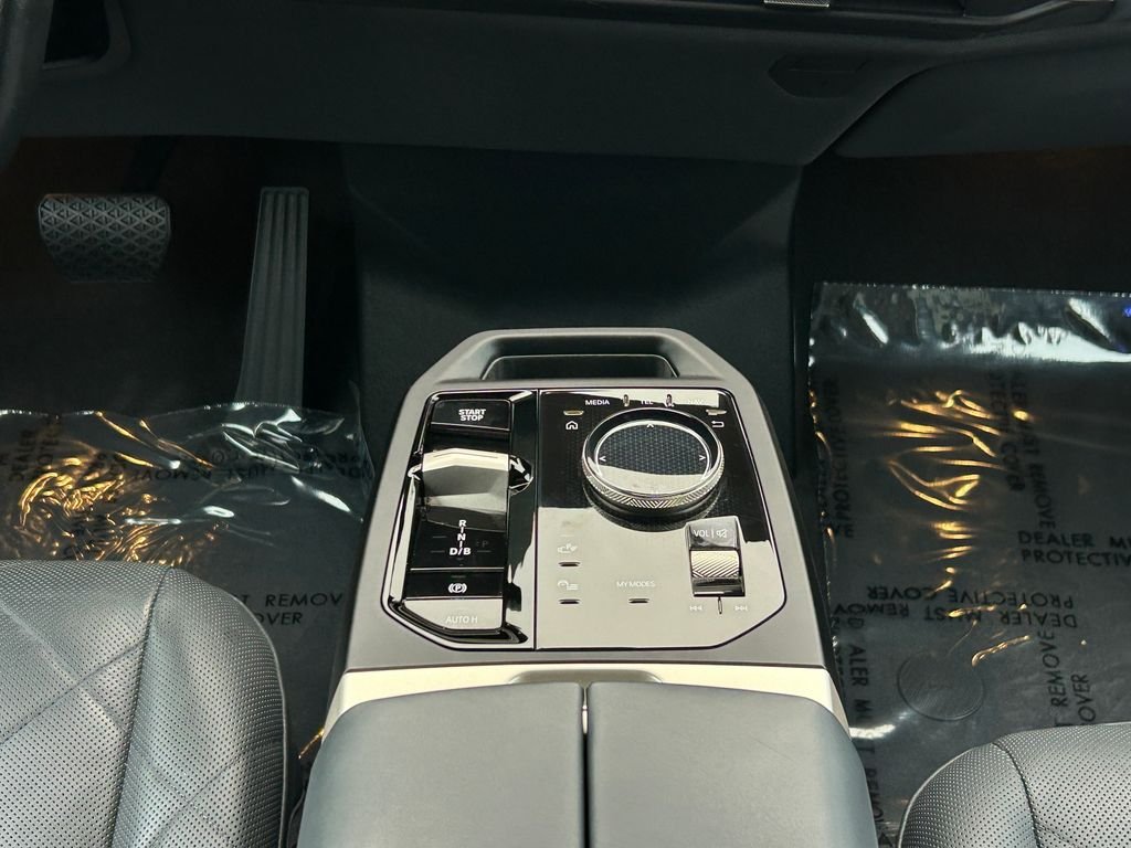 Certified Used 2024 Storm Bay Metallic BMW xDrive50 image 27