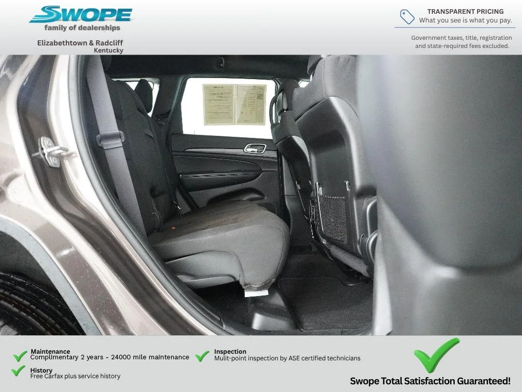 Used 2019 Walnut Brown Metallic Clearcoat Jeep Laredo E image 9