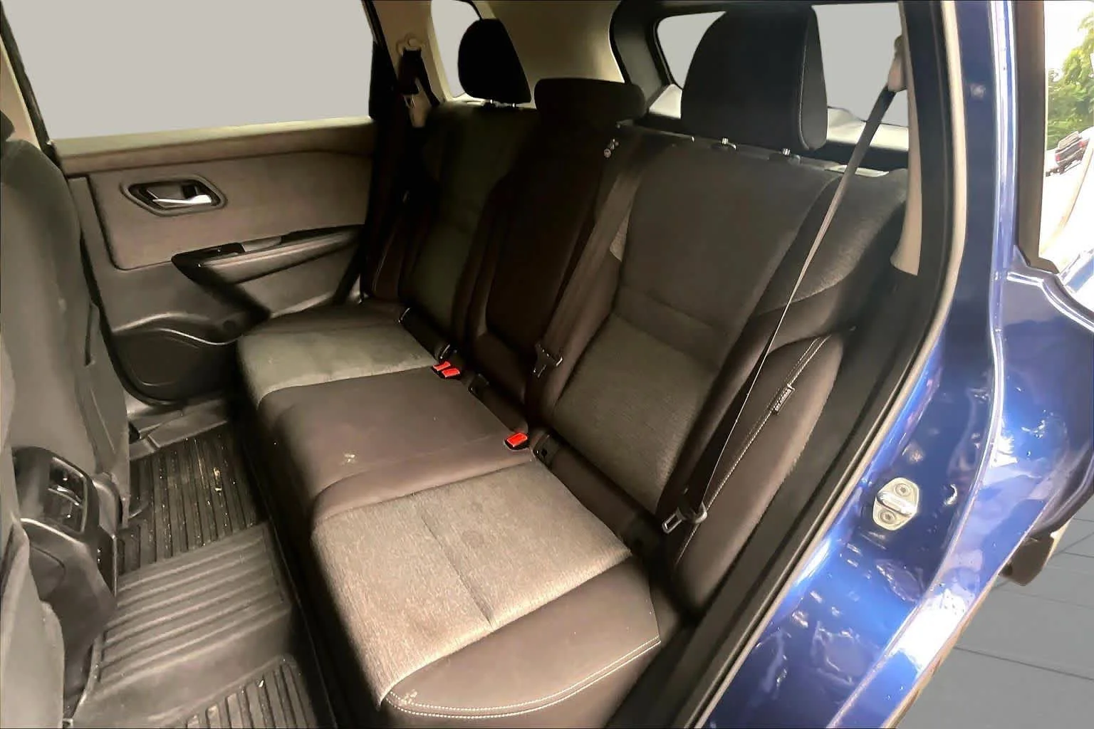 Used 2022 Caspian Blue Metallic Nissan SV image 19