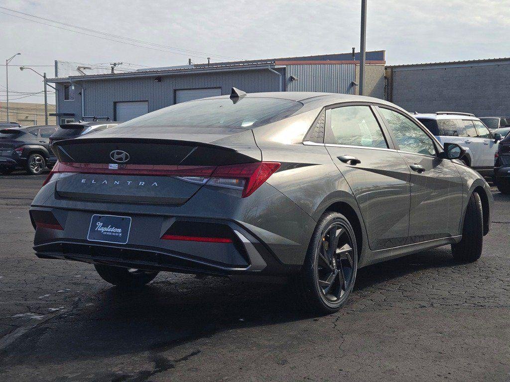 New 2026 Gray Hyundai SEL Sport Premium image 14