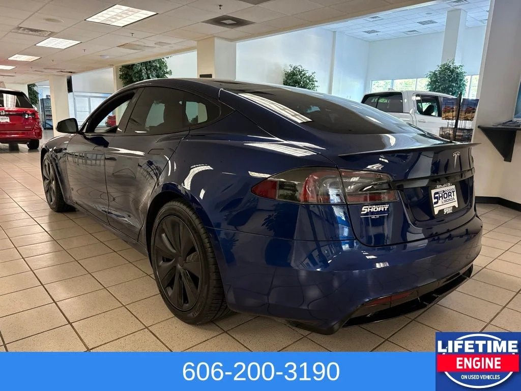 Used 2021  Tesla Plaid image 9