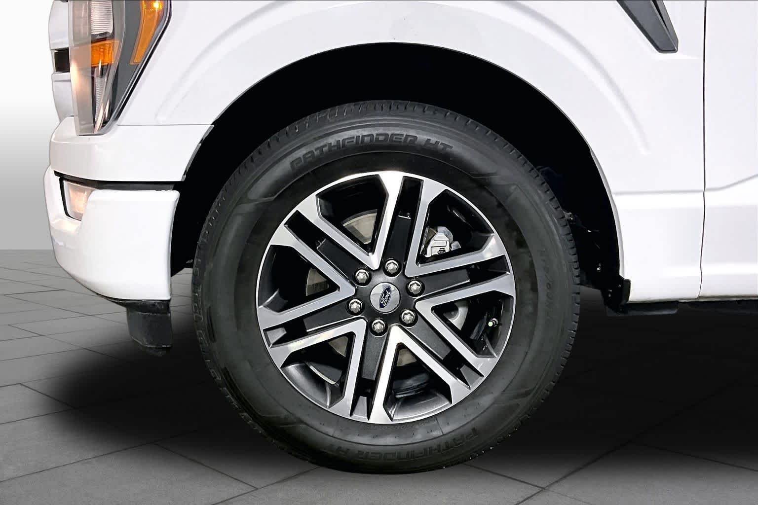 Used 2023 Oxford White Ford XL image 10