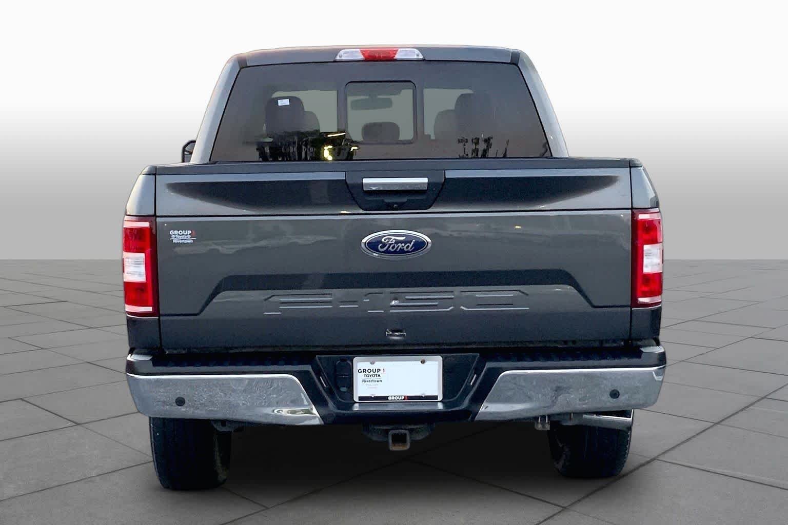 Used 2018 Magnetic Metallic Ford XLT image 5