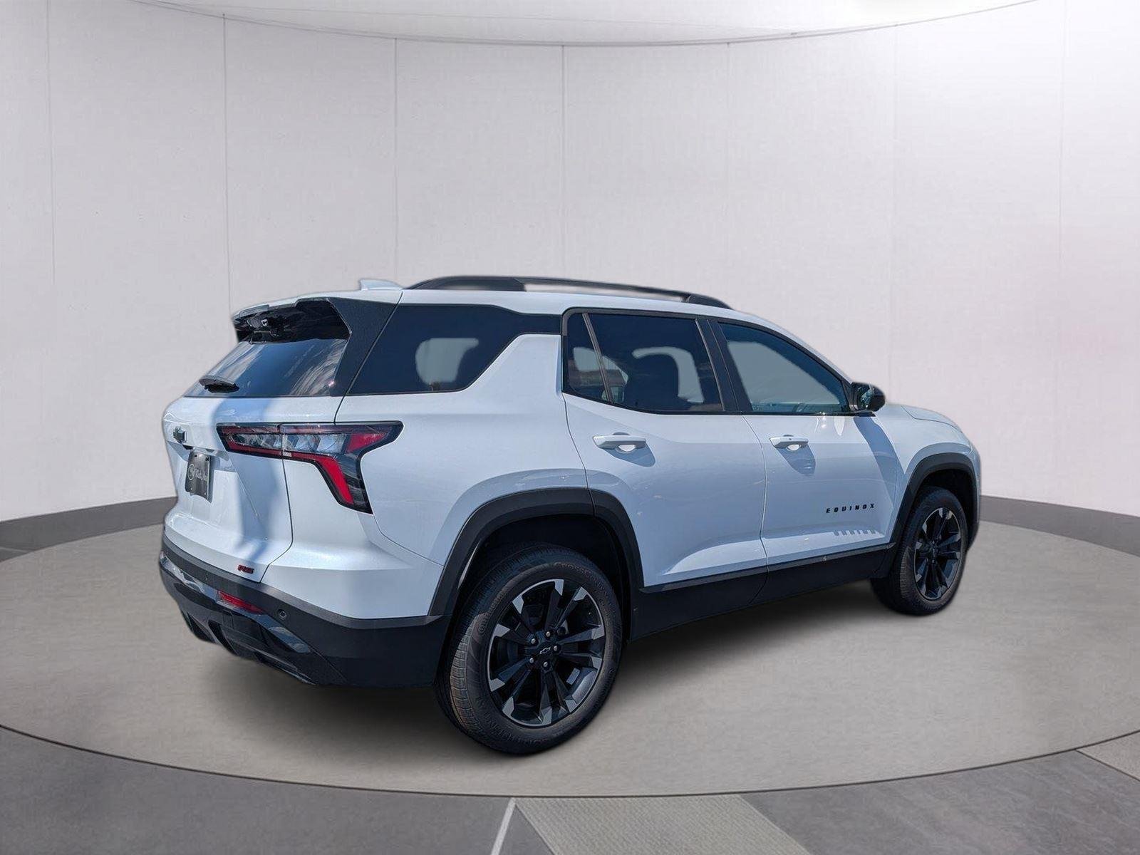 New 2026 Polar White Tricoat Chevrolet RS image 3