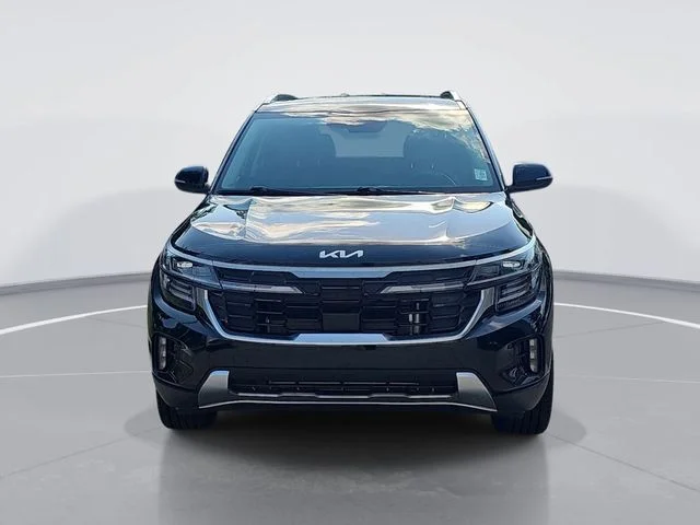 Used 2024 Black Kia SX image 8