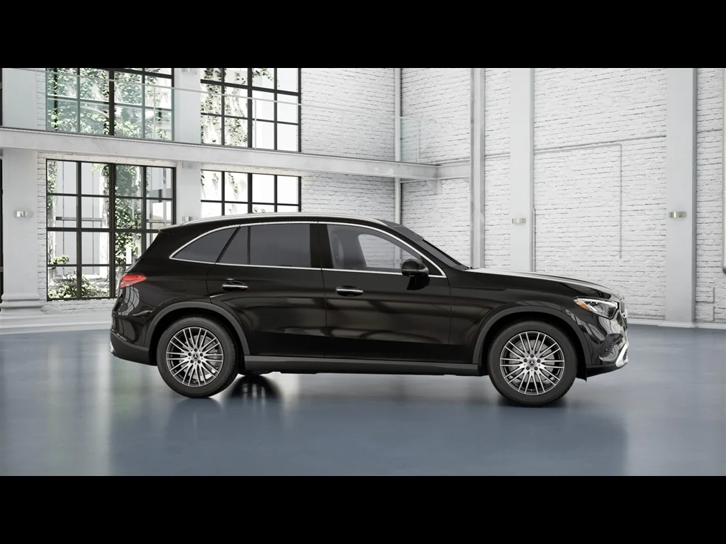 New 2026 Black Mercedes-Benz GLC 300 image 10
