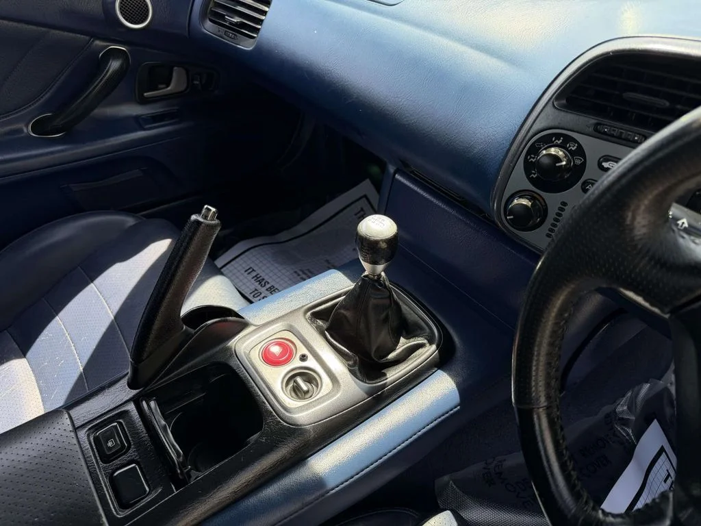 Used 2002  Honda S2000 image 15