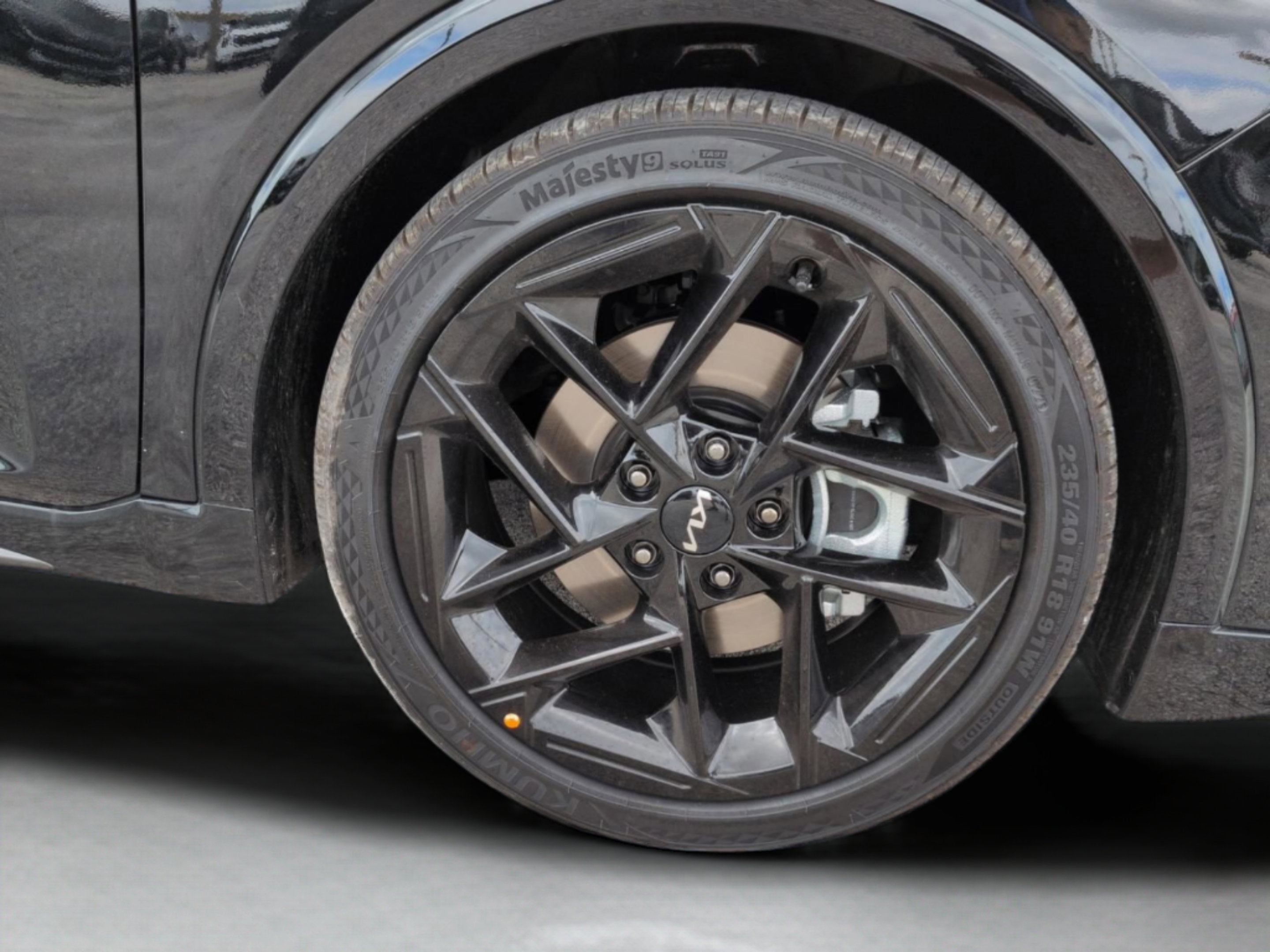 New 2026 Aurora Black Pearl Kia GT-Line Turbo image 29