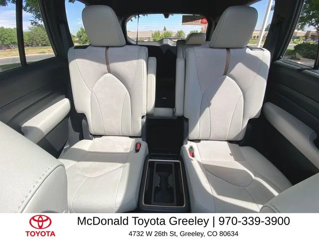 Used 2025  Toyota MAX Platinum image 23
