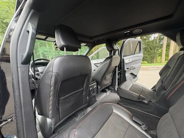 Certified Used 2023 Black Metallic Ford ST-Line image 17