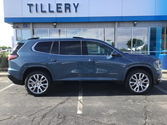 2025 GMC Acadia Denali