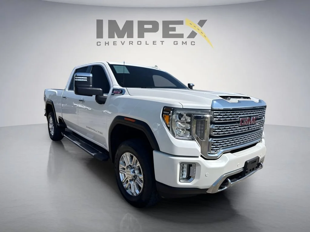Used 2020 WHITE FROST TRICOAT GMC Denali image 4