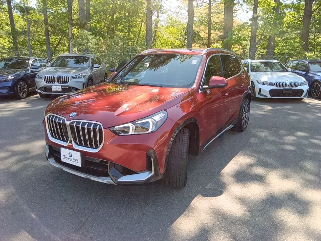 Certified Used 2026 Vegas Red Metallic BMW xDrive28i image 3