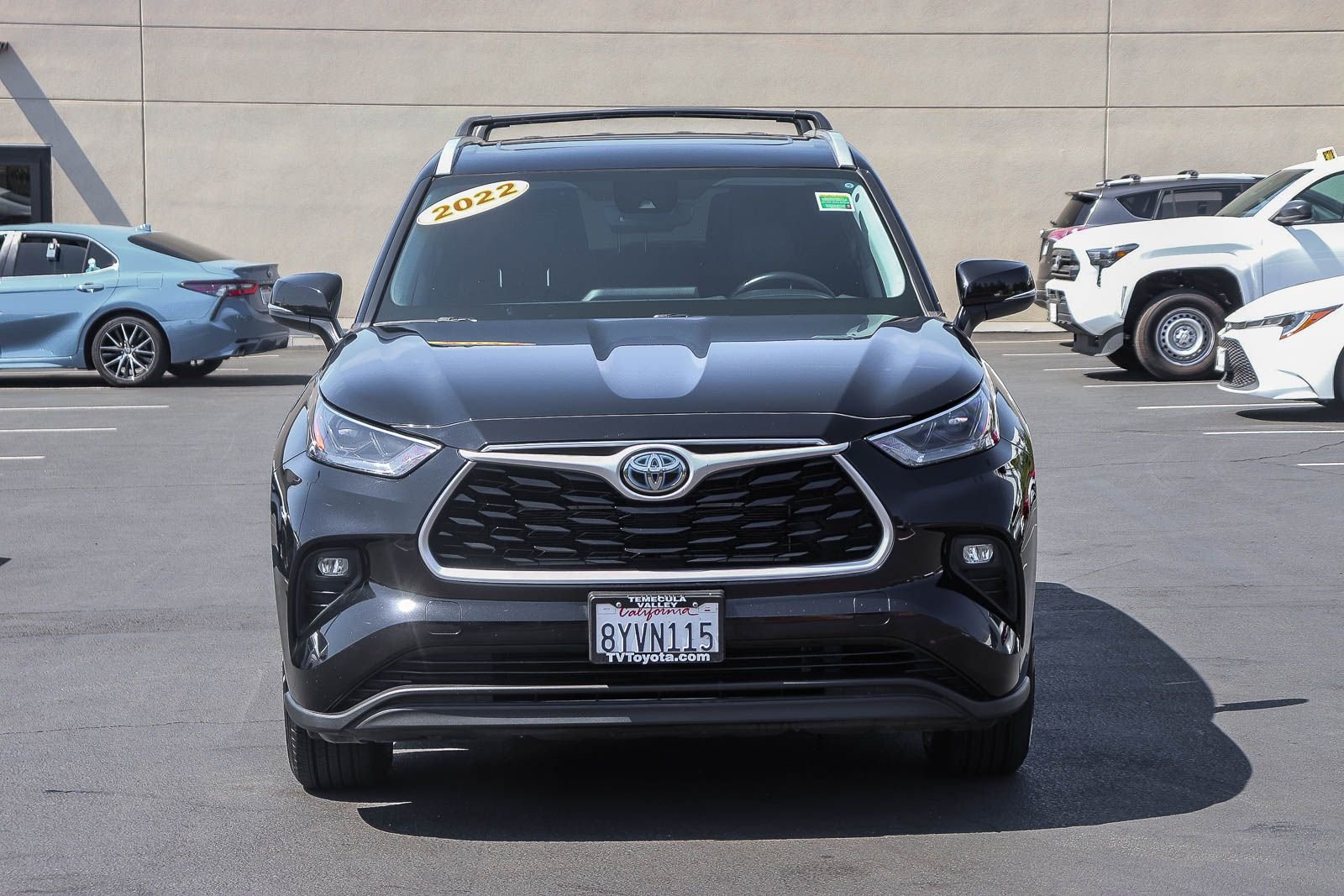 Used 2022 Midnight Black Metallic Toyota XLE image 2