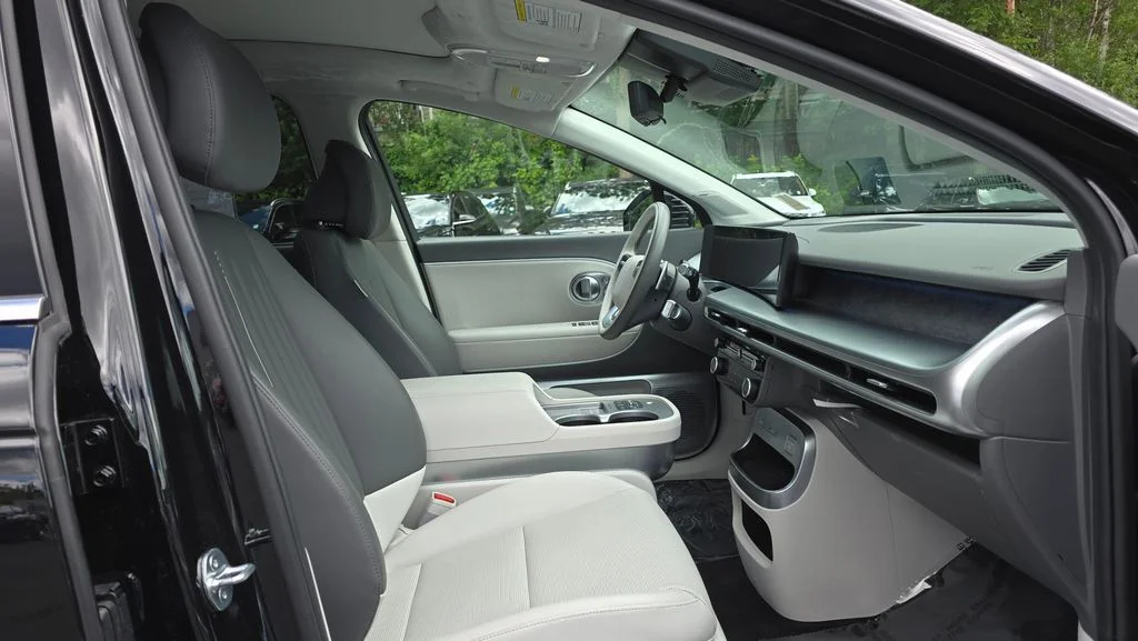 Used 2026 Abyss Black Hyundai Performance Calligraphy image 10