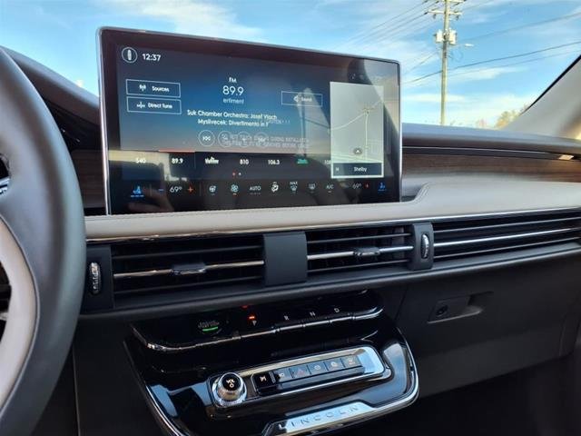 New 2024 Whisper Blue Lincoln Grand Touring image 10