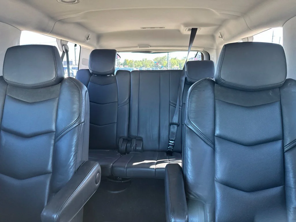 Used 2018 BLACK RAVEN Cadillac Luxury image 23