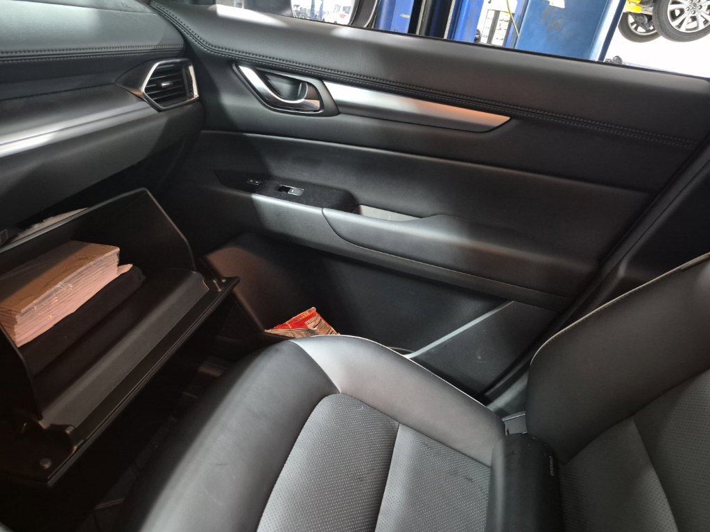 Used 2024 Gray Mazda 2.5 S Select Package image 3