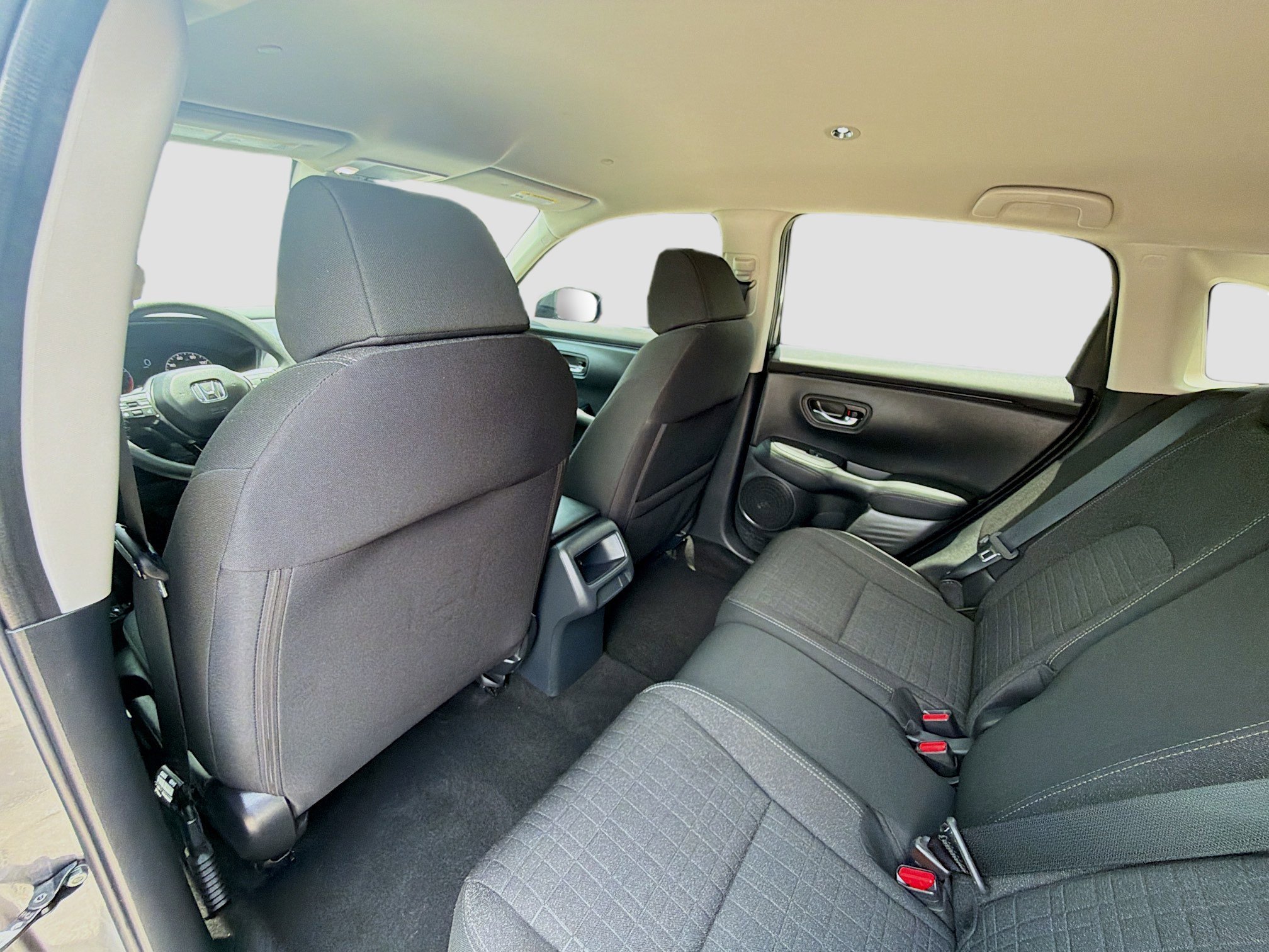 2025 Honda HR-V LX - Photo 23