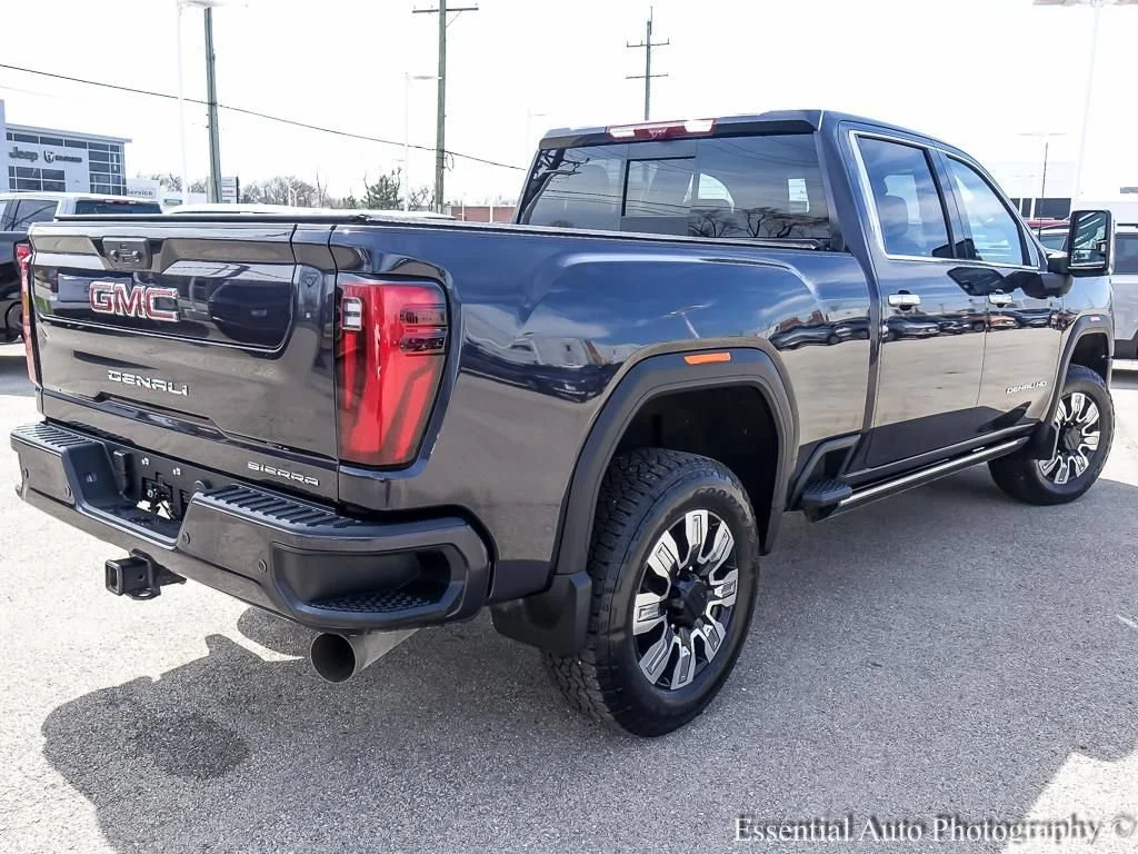 Used 2025 Titanium Rush Metallic GMC Denali image 9