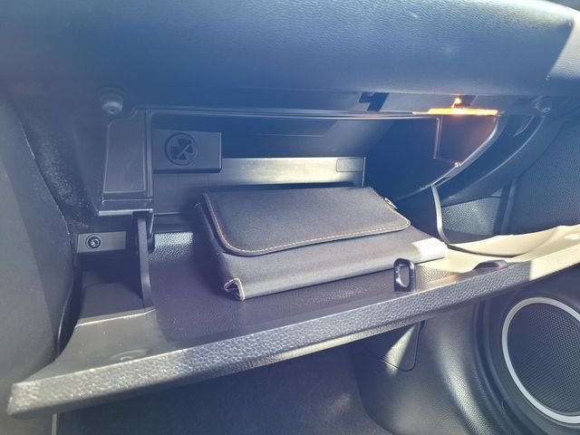 Used 2014  MINI Clubman image 20