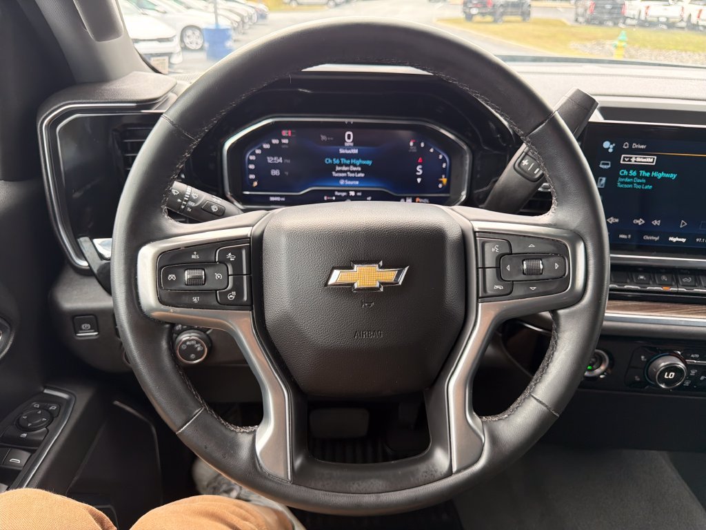 Used 2024 Gray Chevrolet LT image 17