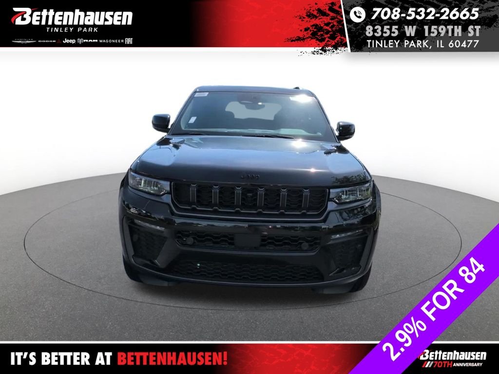 New 2026 Diamond Black Crystal Pearl-Coat Exterior Paint Jeep Limited image 13