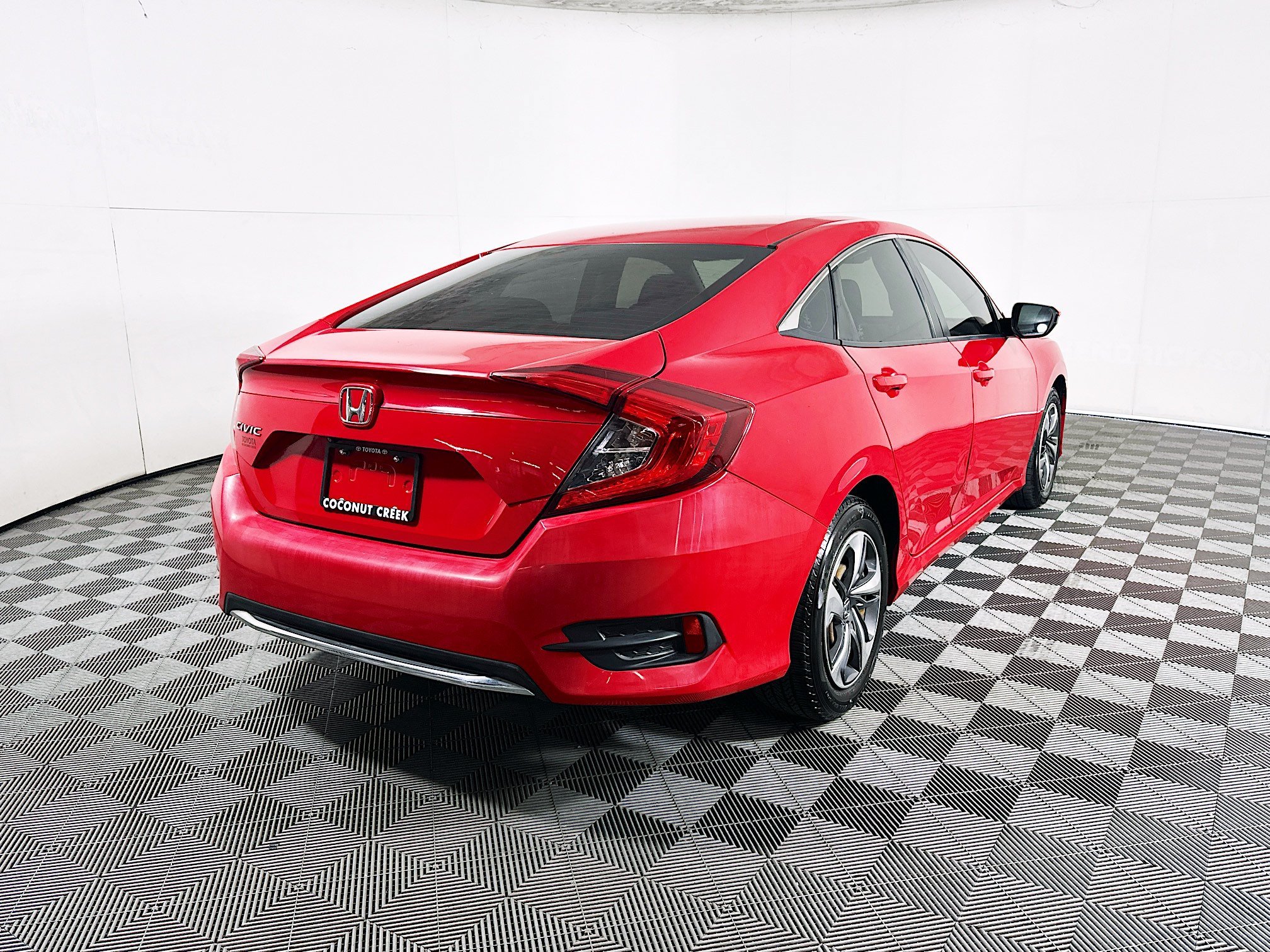 Used 2019 Red Honda LX image 3