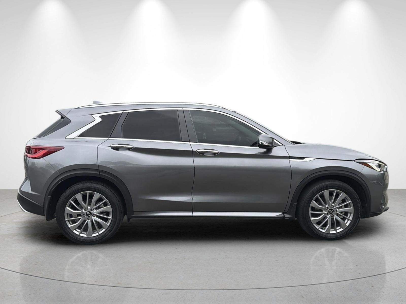 Used 2024 Graphite Shadow INFINITI LUXE image 6