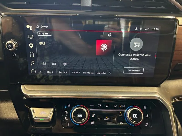 Used 2025 White GMC Denali Ultimate image 19