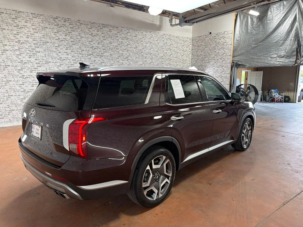 Used 2024 Sierra Burgundy Hyundai SEL image 7