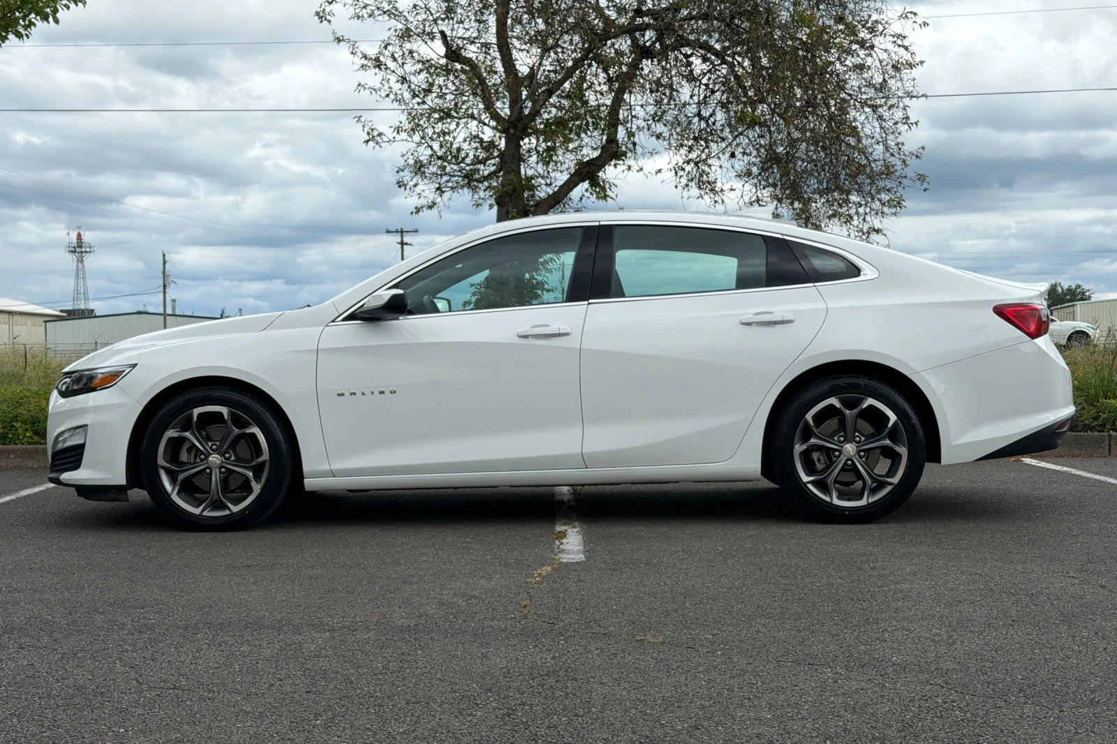 Used 2024 White Chevrolet LT image 7